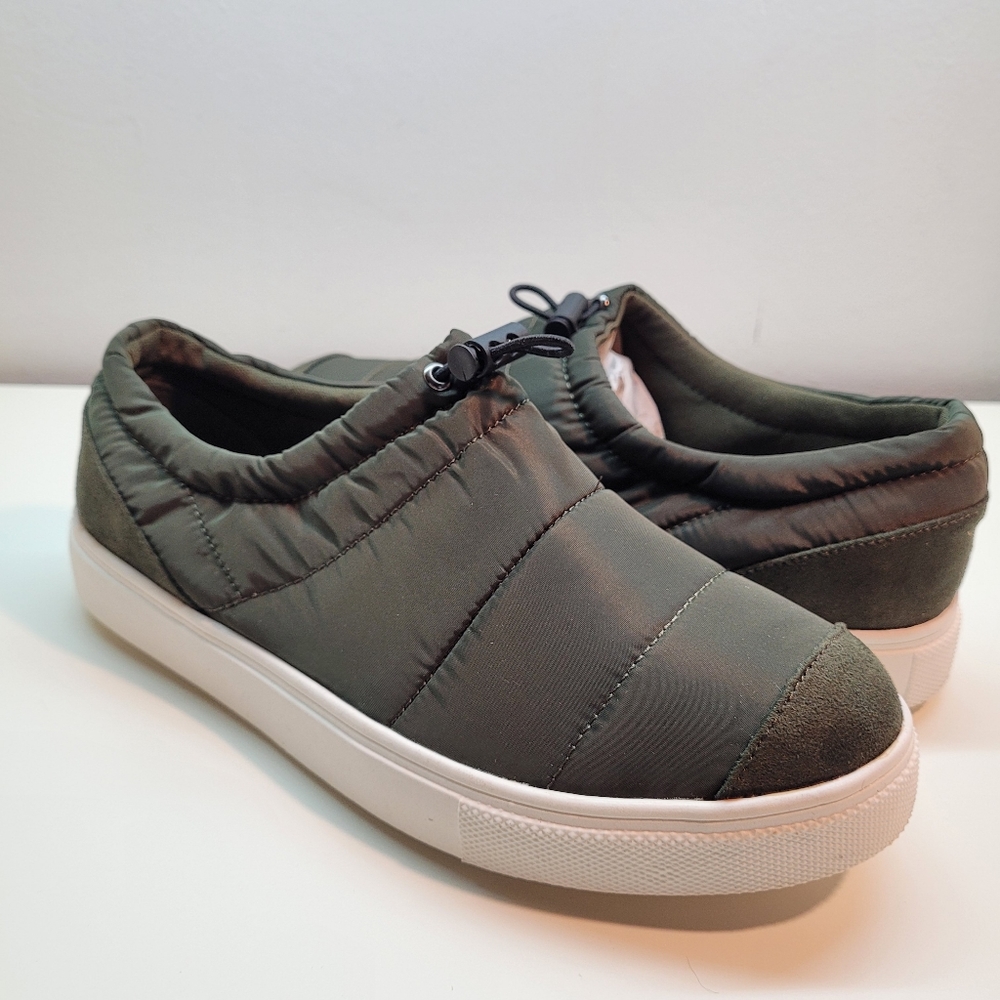 ALLOT Women Olive Green Quilted Umbrella Slip On Outdoor Shoes -Women's 6.5